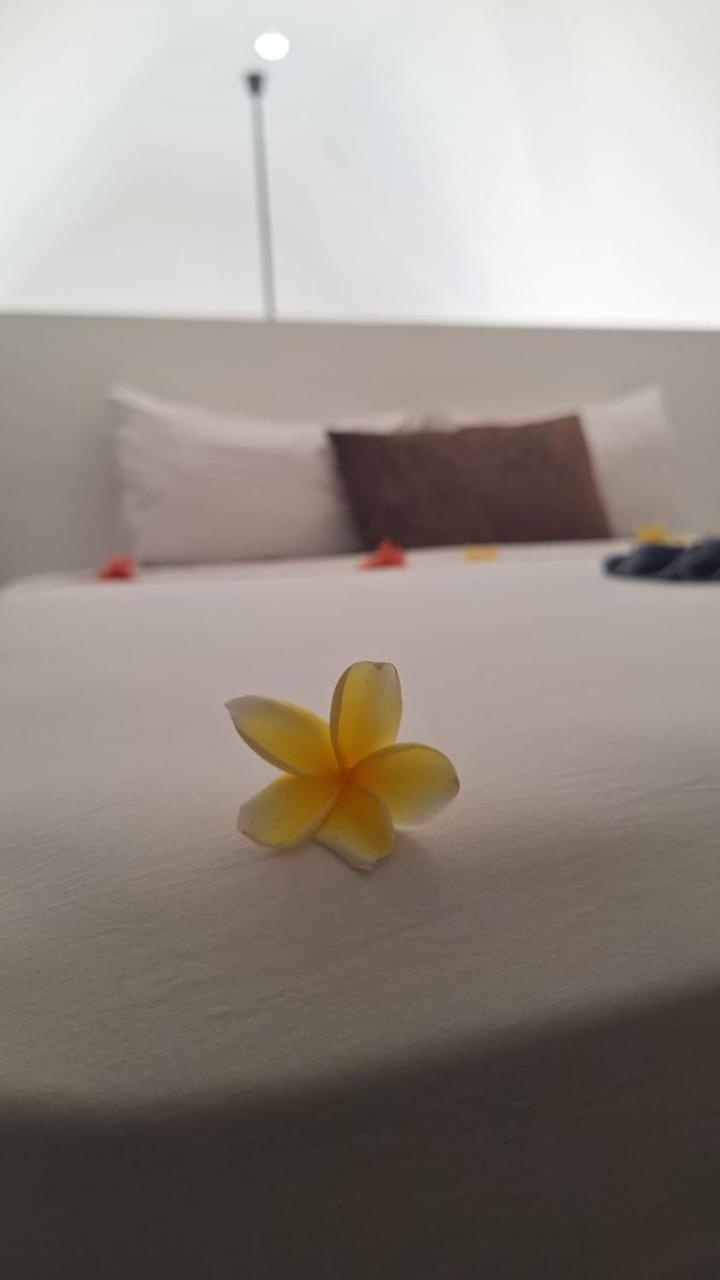 Gili Kampoeng Hotel Gili Trawangan Bagian luar foto