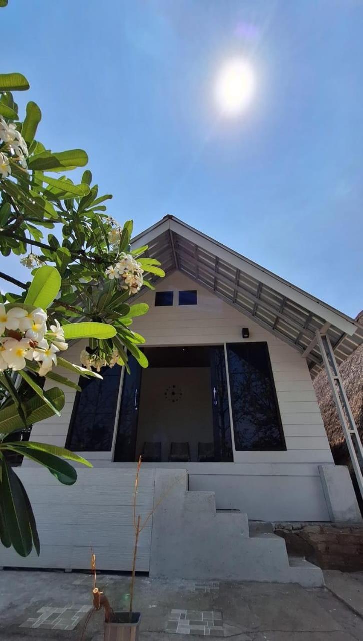 Gili Kampoeng Hotel Gili Trawangan Bagian luar foto