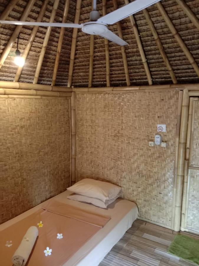 Gili Kampoeng Hotel Gili Trawangan Bagian luar foto